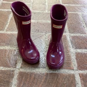 Hunter Original Kids’ First Classic Gloss Boots (violet)